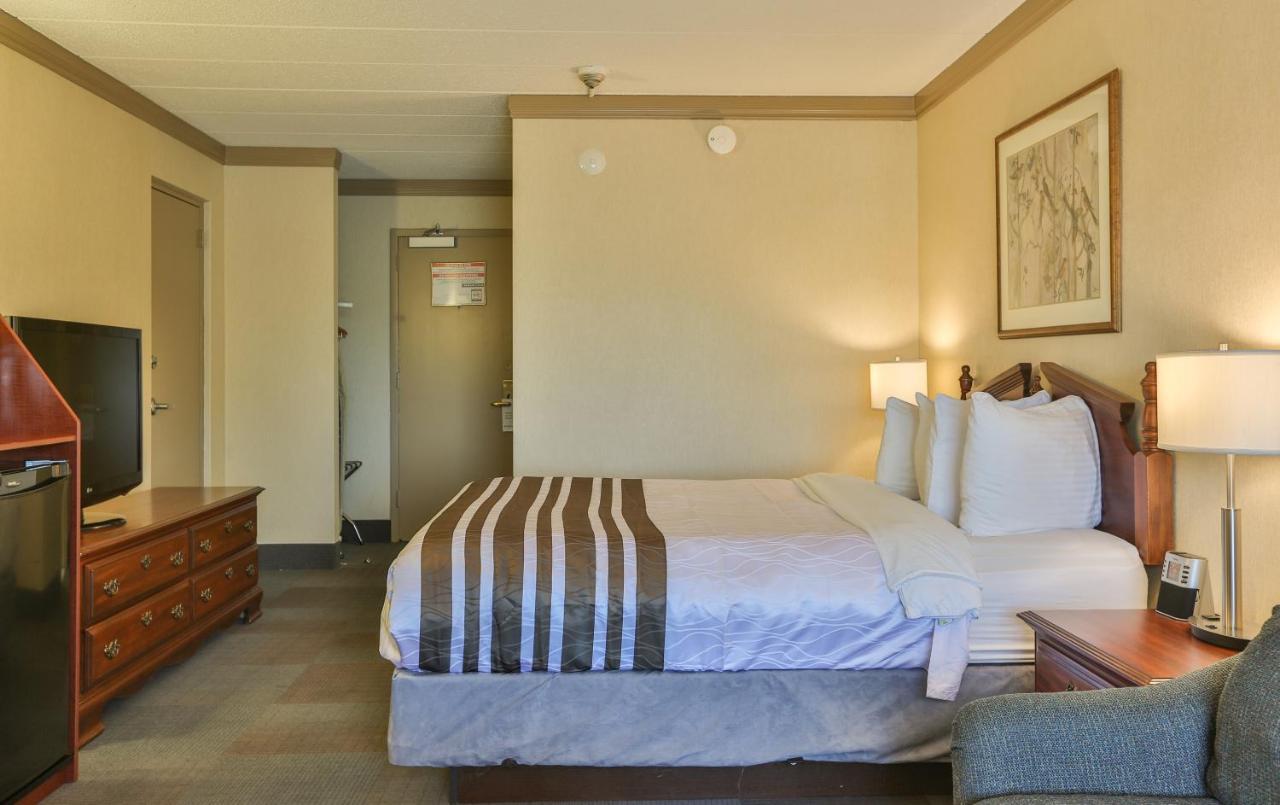 Best Western Brantford Hotel And Conference Centre Εξωτερικό φωτογραφία