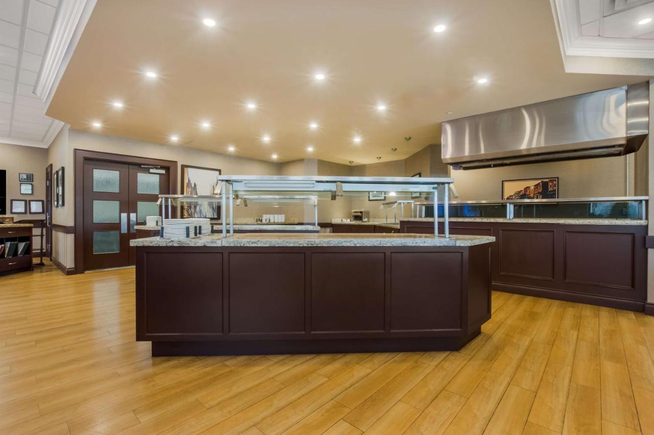 Best Western Brantford Hotel And Conference Centre Εξωτερικό φωτογραφία