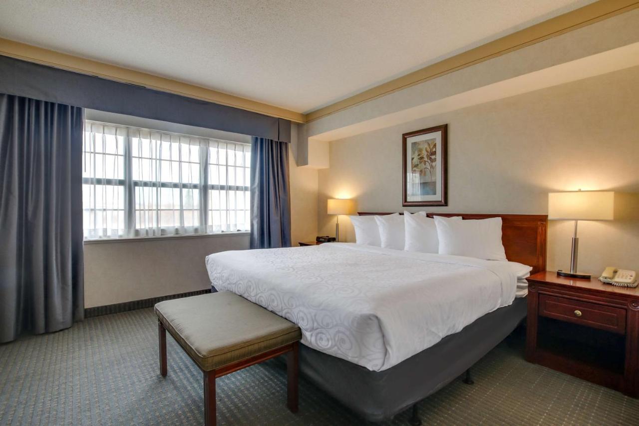 Best Western Brantford Hotel And Conference Centre Εξωτερικό φωτογραφία