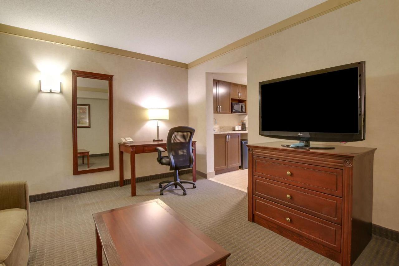 Best Western Brantford Hotel And Conference Centre Εξωτερικό φωτογραφία