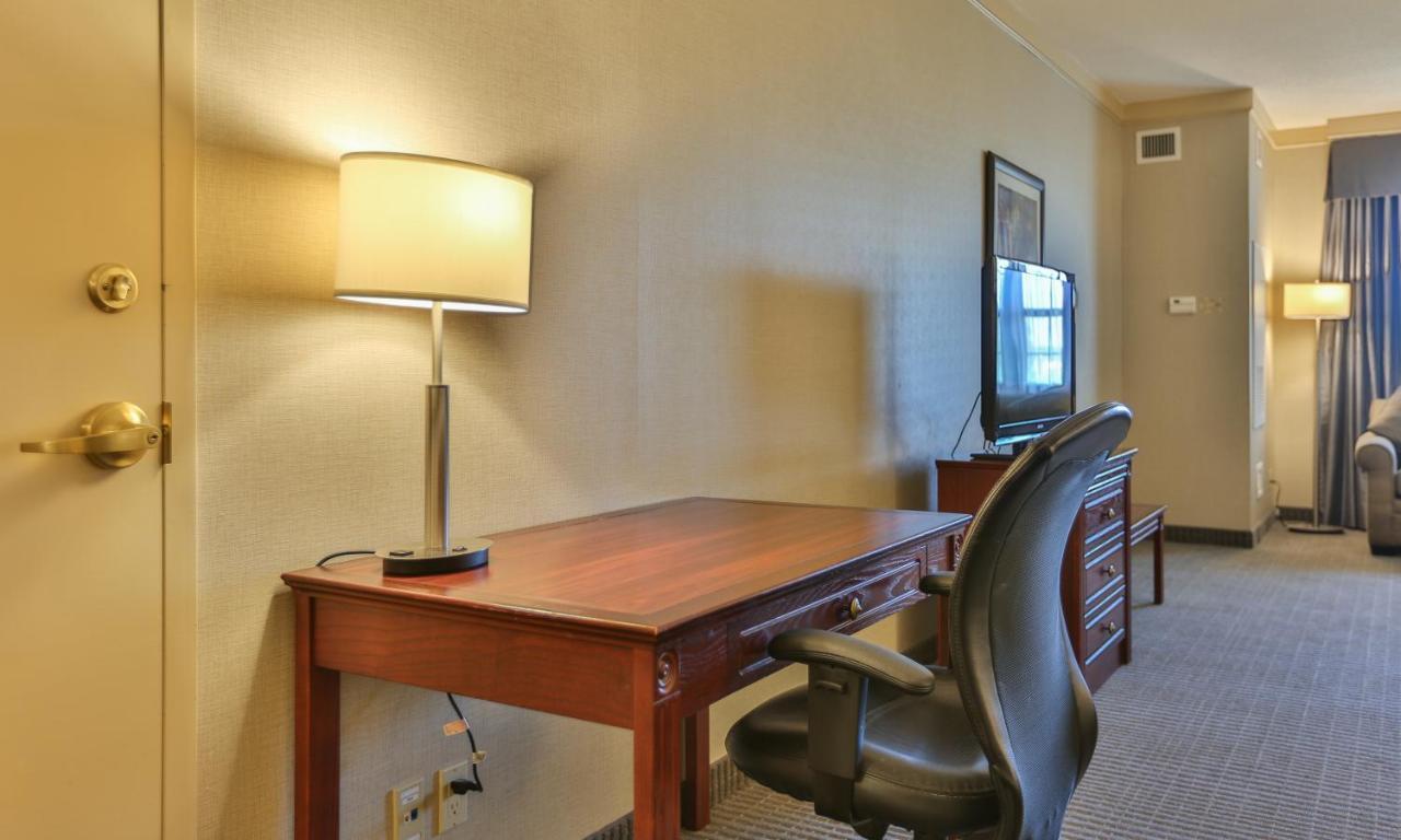 Best Western Brantford Hotel And Conference Centre Εξωτερικό φωτογραφία